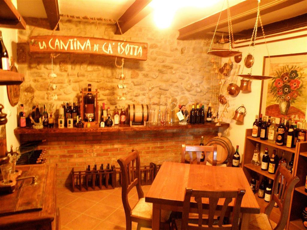 Agriturismo Ca' Isotta Castello di Serravalle Exteriér fotografie
